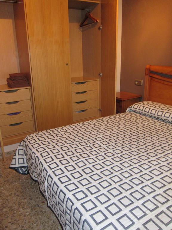 Apartamentos Valencia Bilik gambar