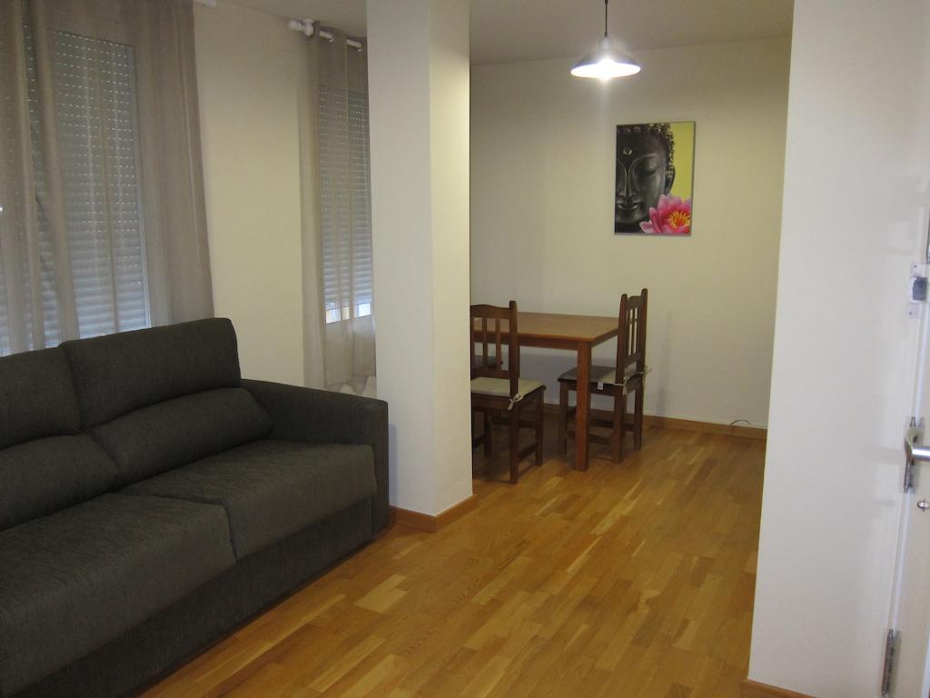 Apartamentos Valencia Bilik gambar