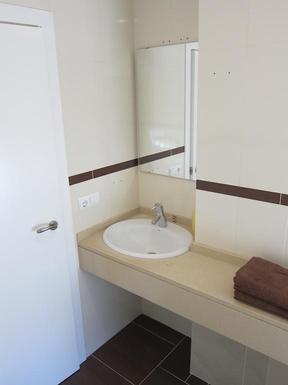 Apartamentos Valencia Bilik gambar
